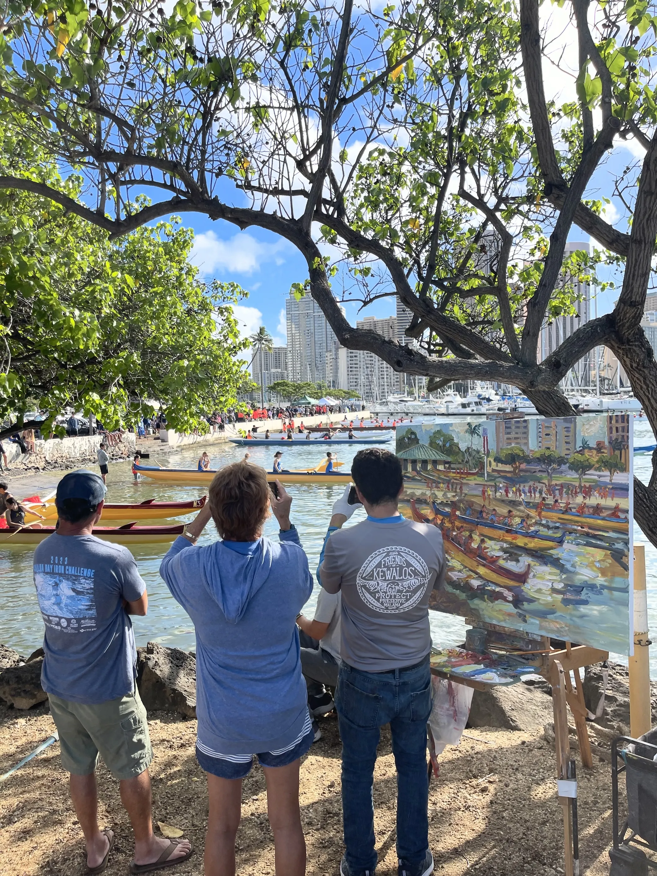 Watching an Outrigger Canoe Race and Plein Air Painters